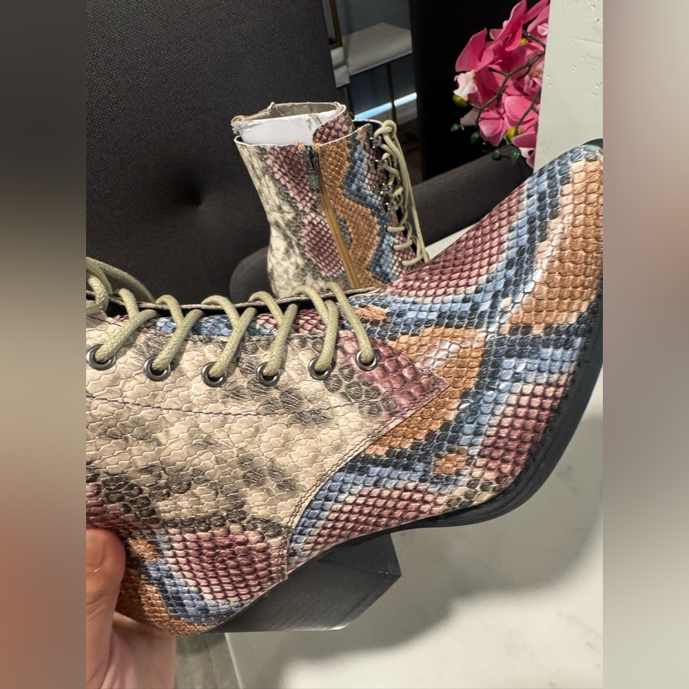 ARIDER GIRL Snakeskin Lace-Up Ankle Boots - Multicolor - Picture 8 of 10